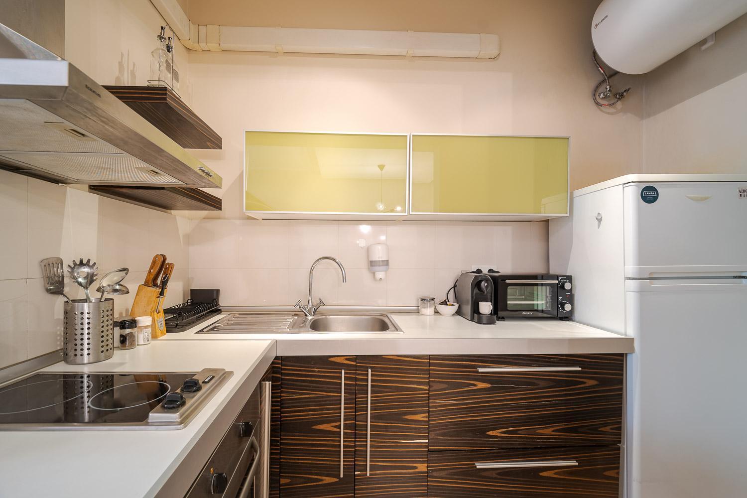 Cozy 1 Bdrm, Top Center, Solunska Near Vitoshka Street София Екстериор снимка