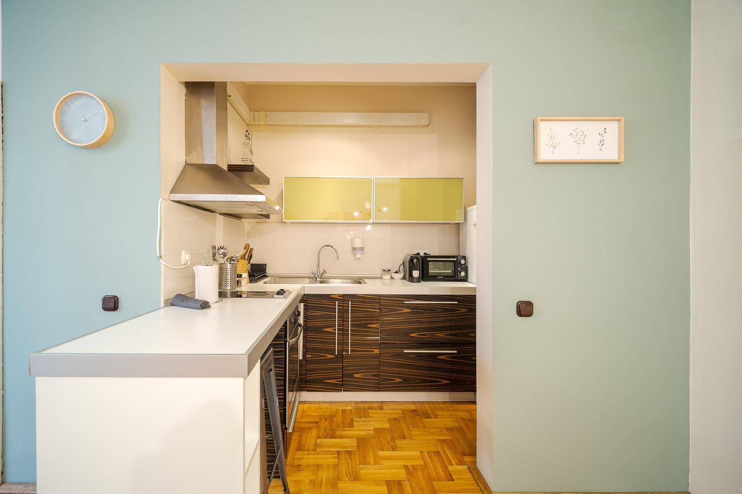 Cozy 1 Bdrm, Top Center, Solunska Near Vitoshka Street София Екстериор снимка